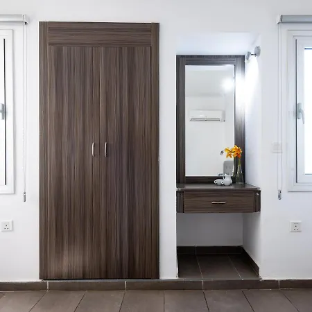Charming And Welcoming 1-Bedroom Apartment In Sunny Ayia Napa All Yours * أيا نابا