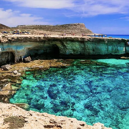 Charming And Welcoming 1-Bedroom Apartment In Sunny Ayia Napa All Yours شقة